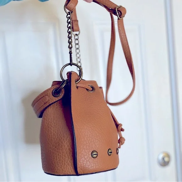 Jessica Simpson Janis Mini BUCKET Bag, Cognac, NWT - Picture 3 of 14